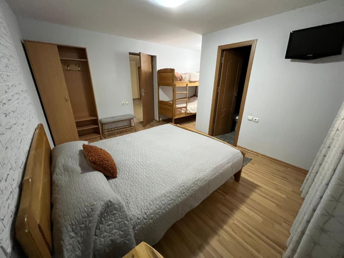 Pensiunea Lu' Movila Durau Exteriör bild