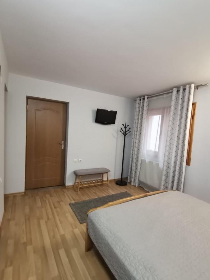 Pensiunea Lu' Movila Durau Exteriör bild